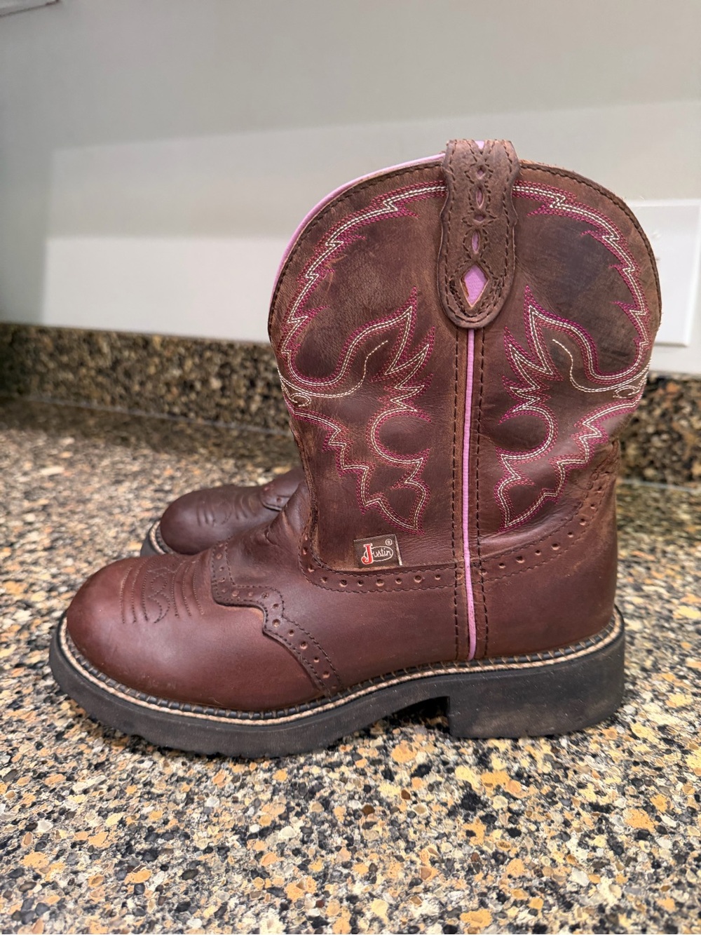 Justin ladies 9  Brown Western Pull-On Boots - Picture 7 of 9